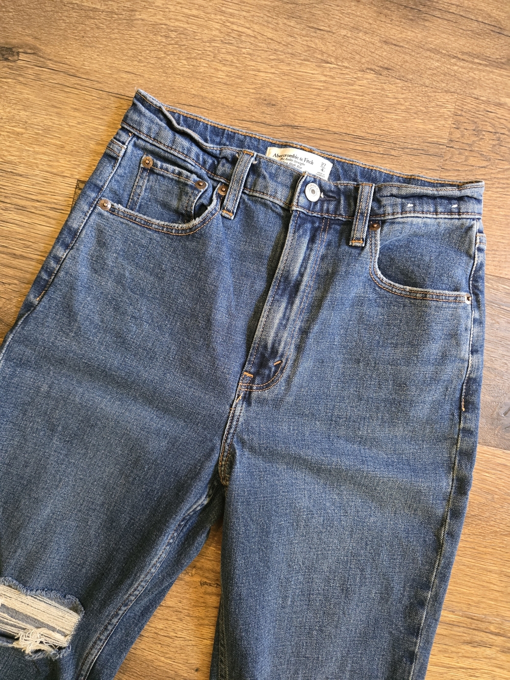 Abercrombie & Fitch The Ankle Straight Ultra High-Rise